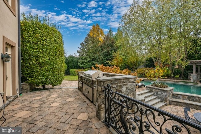 Building Photo - 8305 Fox Haven Dr