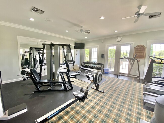 Building Photo - 1840 Florida Club Cir