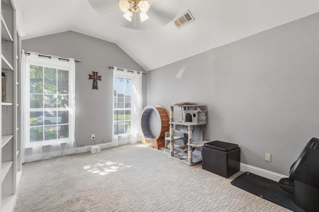 Building Photo - 1617 Oak Creek Dr