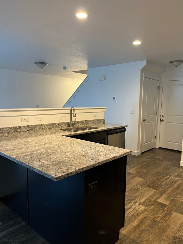Building Photo - 431 S Fox Chase Ln