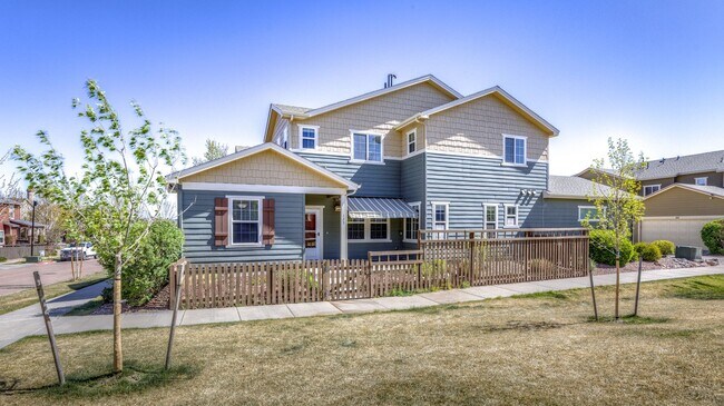 Building Photo - Westside 3 Bed Townhouse in Gold Hill Mesa