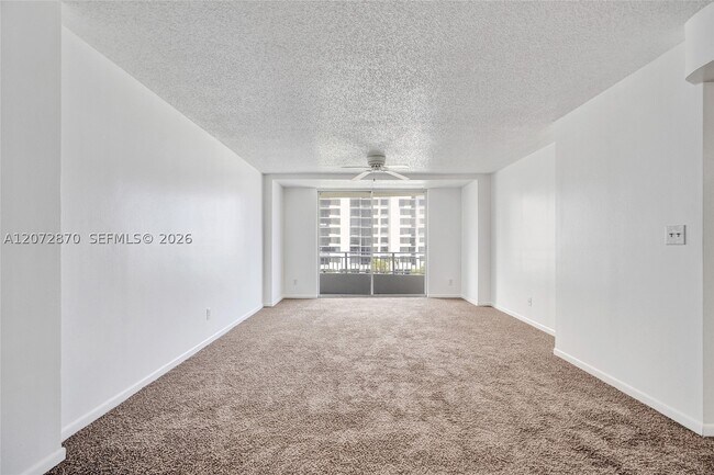 Building Photo - 770 Claughton Island Dr