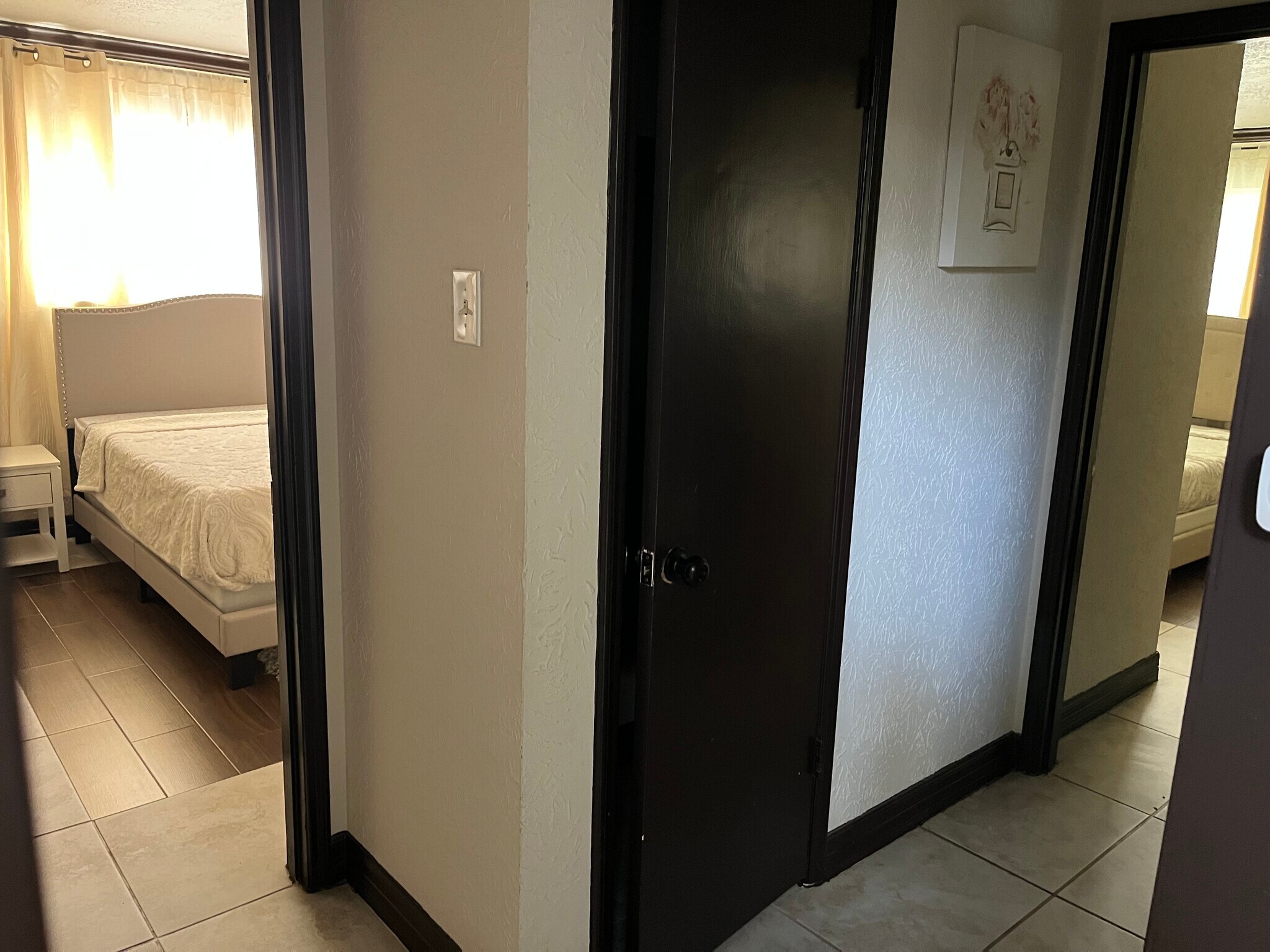 Building Photo - 3503 Canterbury Dr