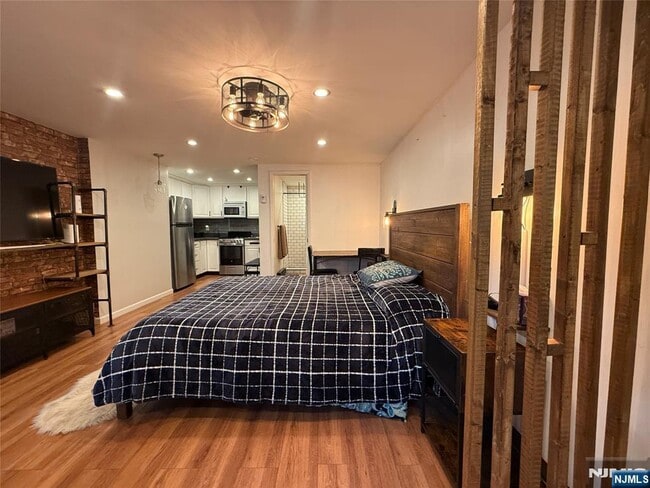 Building Photo - 42 Willow Wood Ct