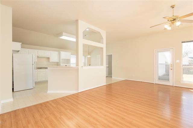 Building Photo - 1524 Balboa Ln