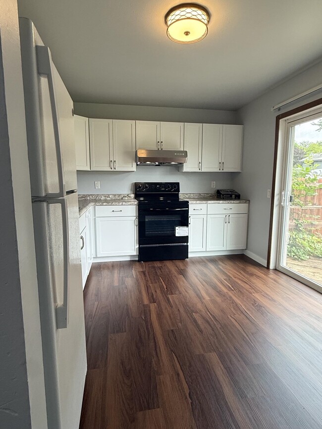 Building Photo - 2939 Traceway Dr