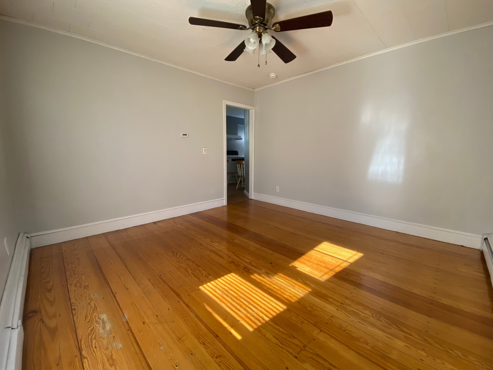 Building Photo - 4 Pond St