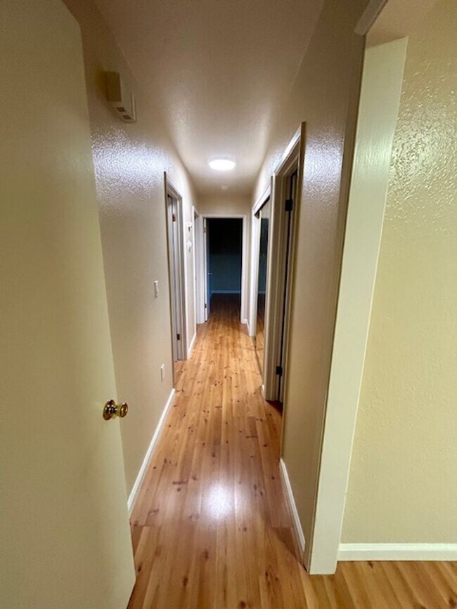 Building Photo - 1653 Los Gatos Way