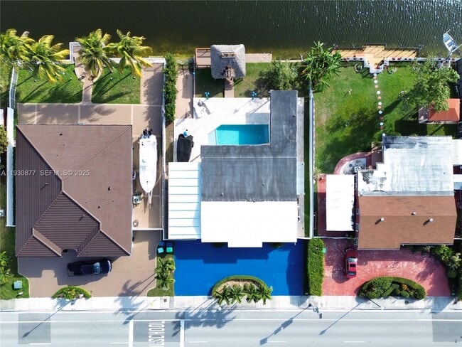 Building Photo - 17135 NW 87th Ave