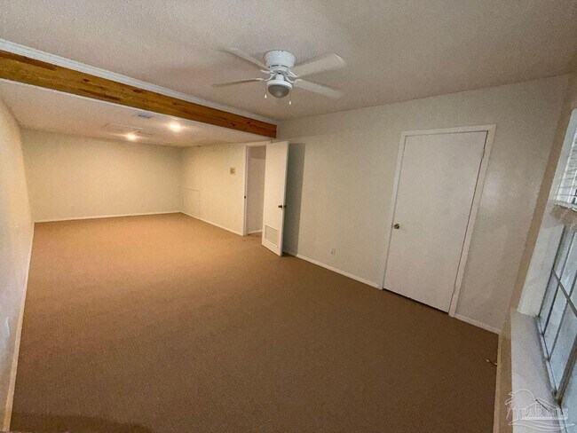 Building Photo - 4801 Berryhill Rd