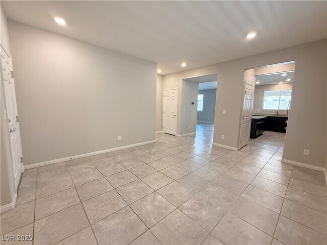 Building Photo - 7745 Wishbone Falls St