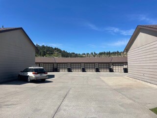 Building Photo - 338 Moccasin Trail