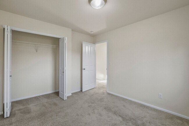 Building Photo - Lake Stevens~Amber Skyline