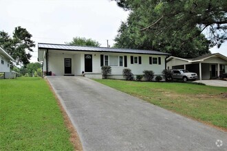 Building Photo - East Side of Cullman City Limits