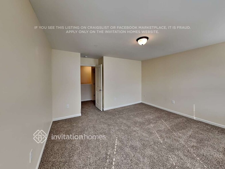 Building Photo - 2465 Valley Creek Dr