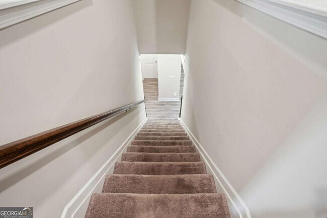 Building Photo - 106 Logan Pass Dr