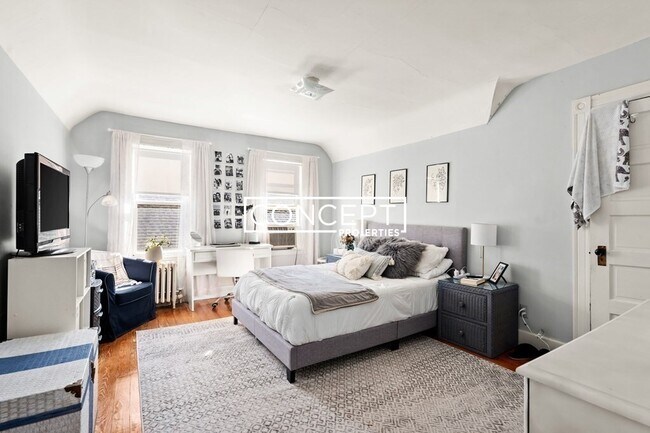 Building Photo - 116 Pearson Rd