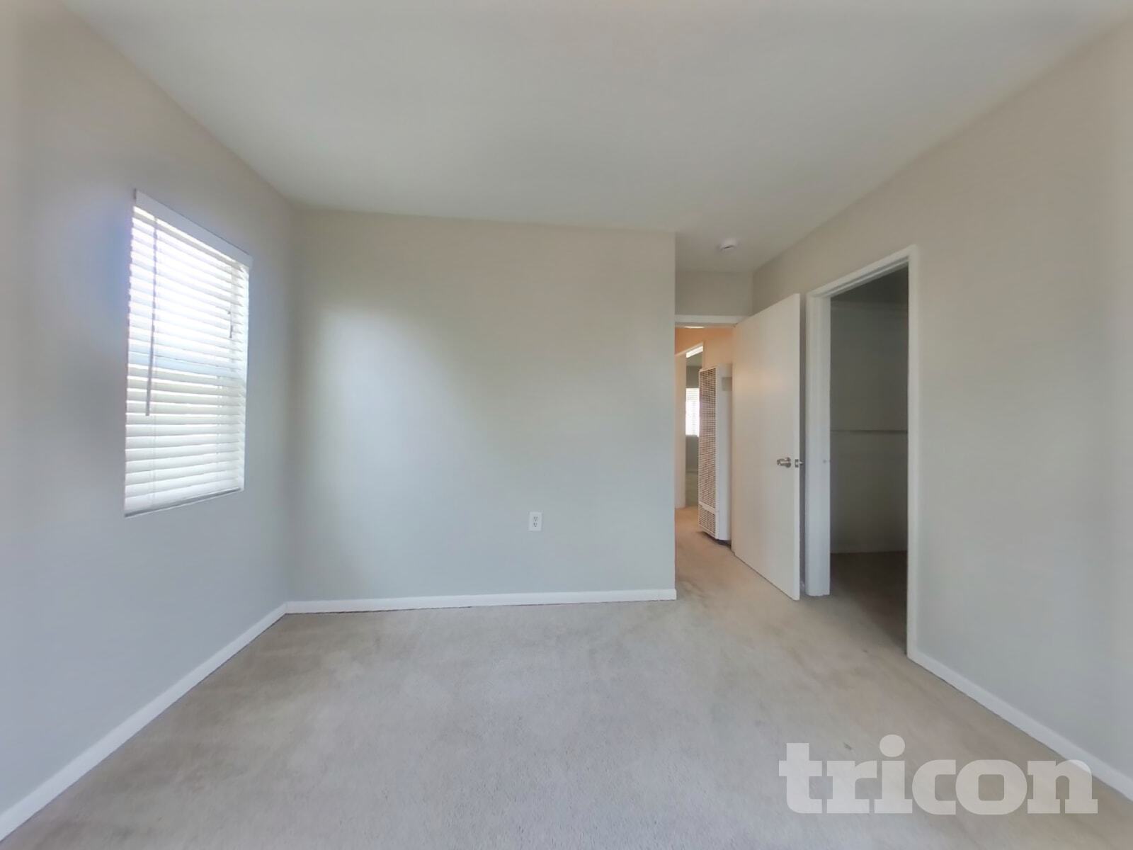 Building Photo - 3290 Conejo Dr