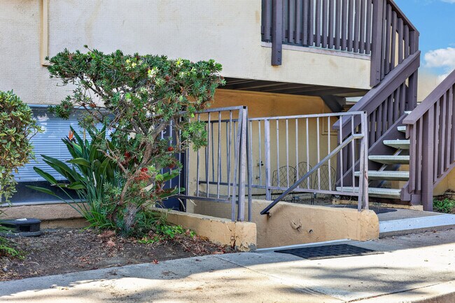Building Photo - 7988 Mission Center Ct