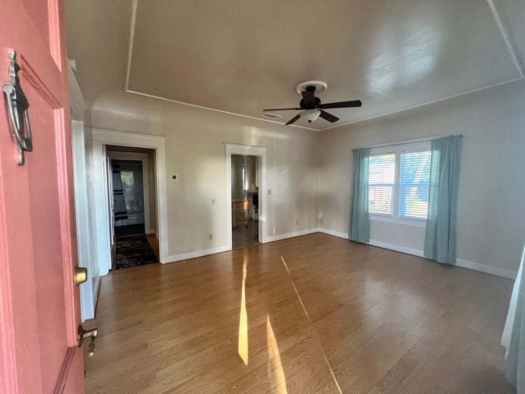 Building Photo - 314 S Arroyo Seco St