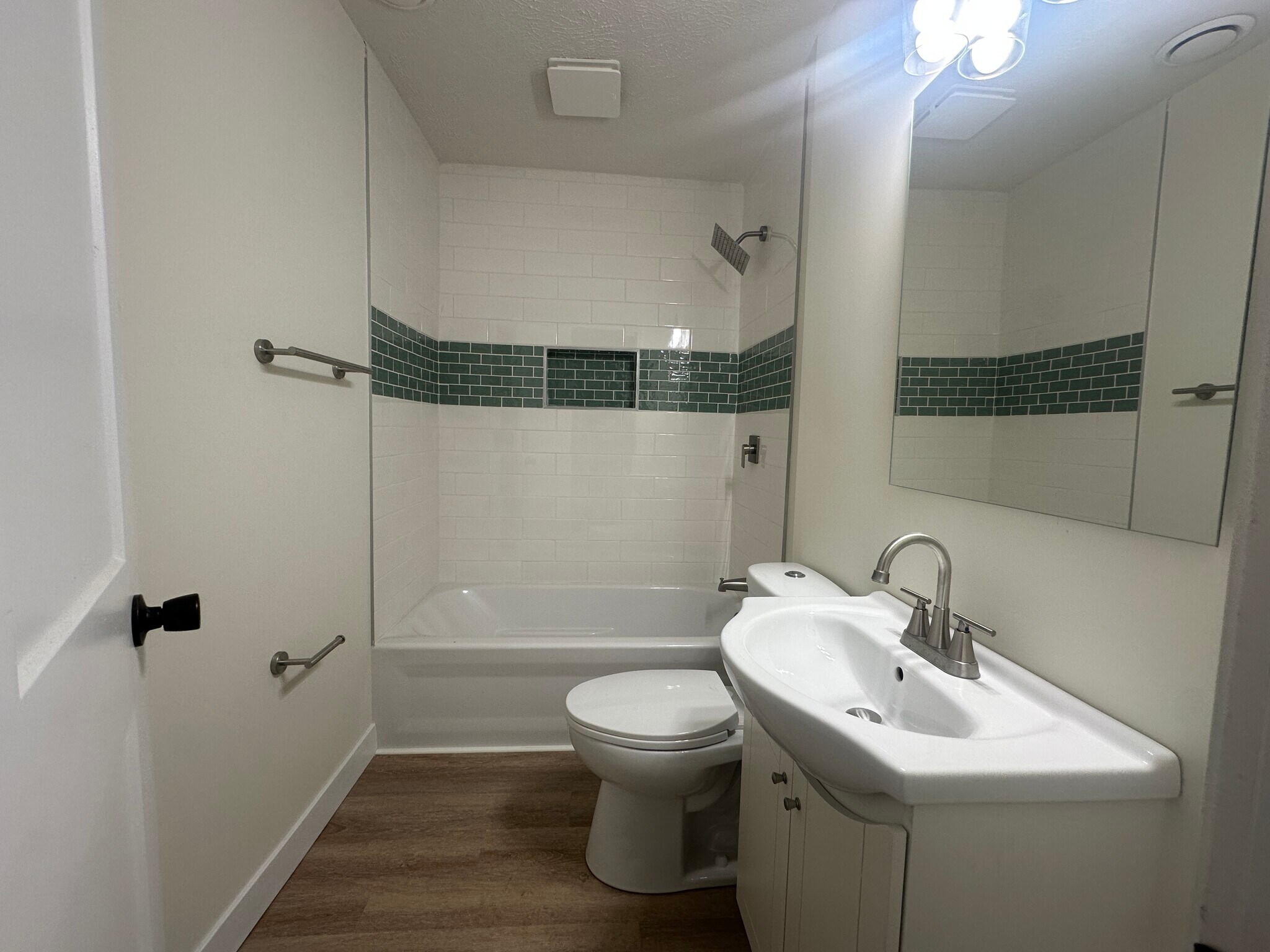 Building Photo - 2905 Mitchell Pl