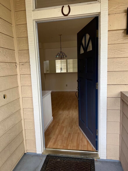 FrontDoor - 1159 La Rochelle Terrace