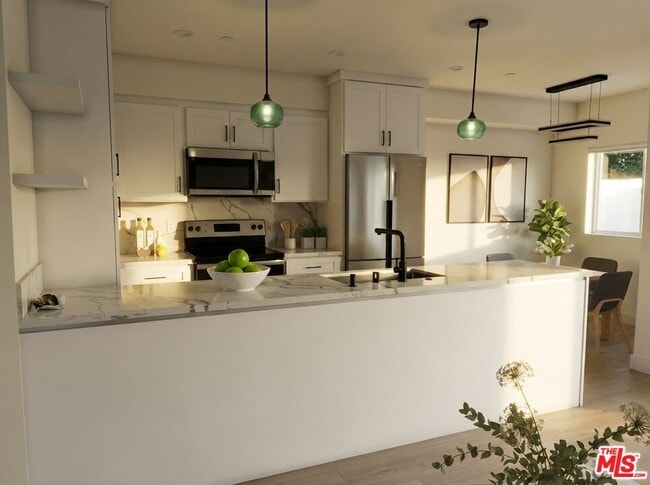 Building Photo - 9946 Farragut Dr