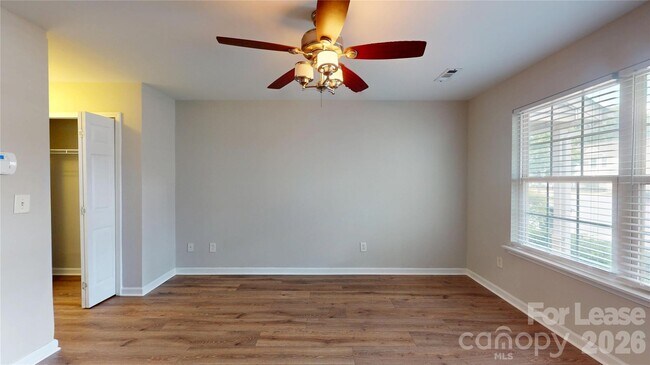 Building Photo - 10131 Ballyclare Ct