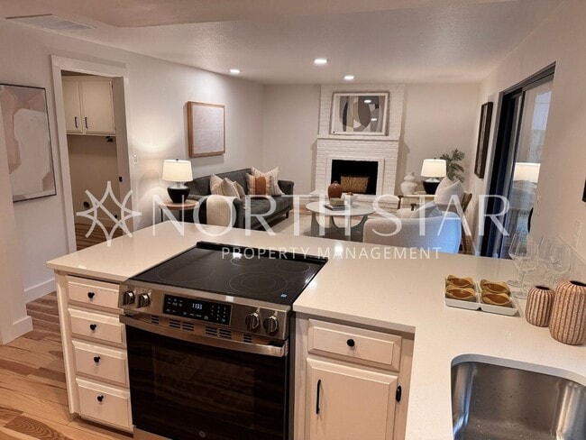 Building Photo - Remodeled Single Level Living.