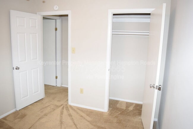 Building Photo - 1412 Woodscape Ln