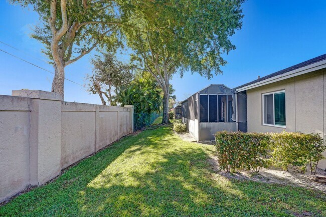 Building Photo - 8624 Overset Ln