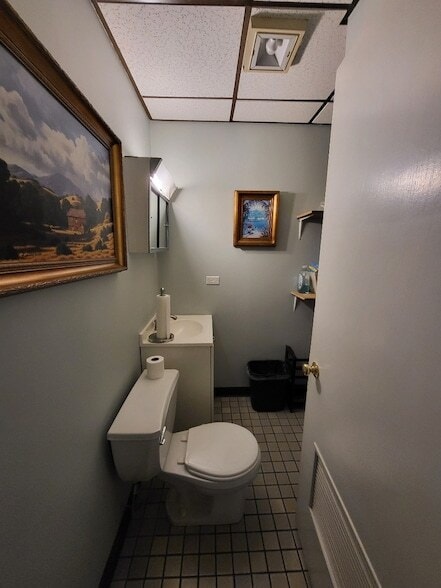 Building Photo - 7851 Ogden Ave