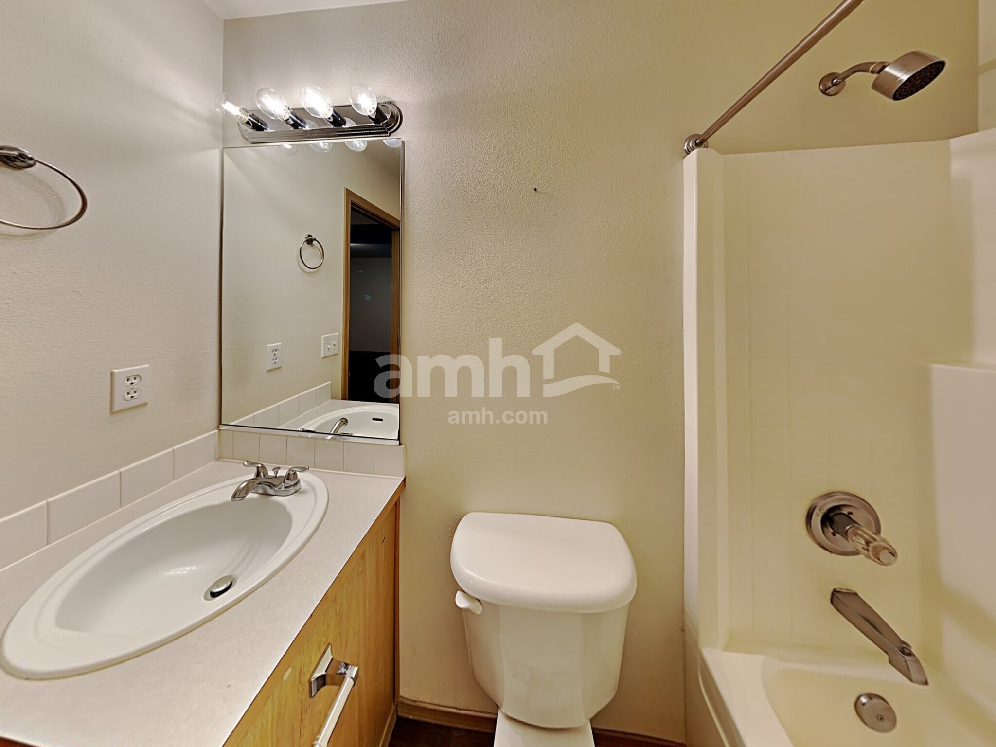 Building Photo - 24714 106th Avenue Ct E