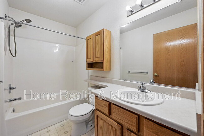 Building Photo - 2513 Egbert St