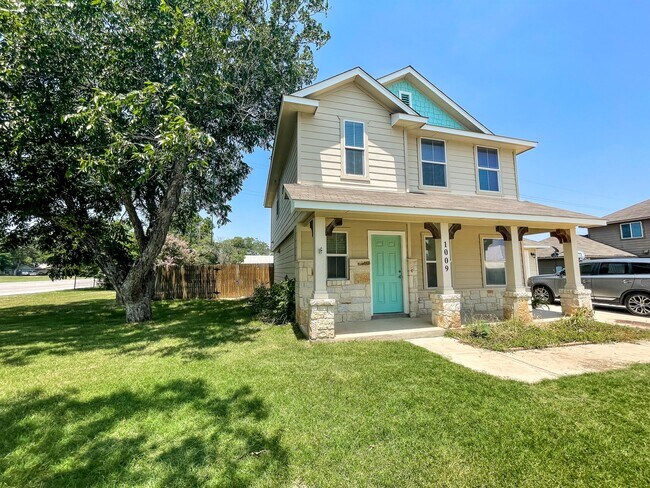 Building Photo - 1009 Mellow Breeze