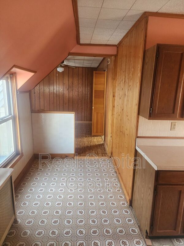 Building Photo - 197 Condon Ave