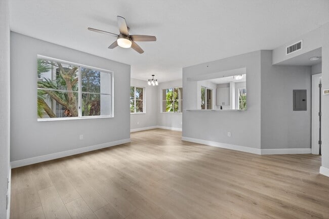 Building Photo - 11022 Legacy Dr