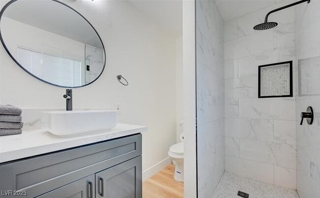 Building Photo - 1821 E Oakey Blvd