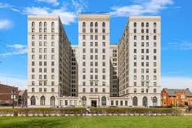 Building Photo - 15 E Kirby St