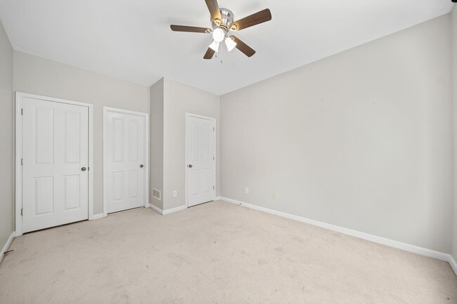 Building Photo - 521 Wooded Mountain Trail