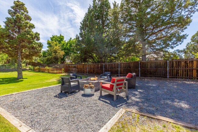 Building Photo - 63055 Yampa Way