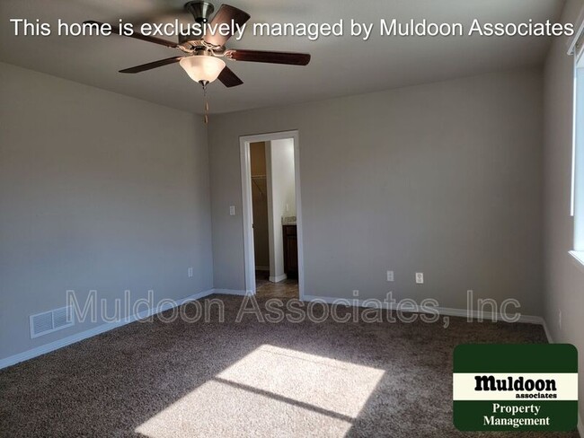 Building Photo - 6631 Weiser Dr