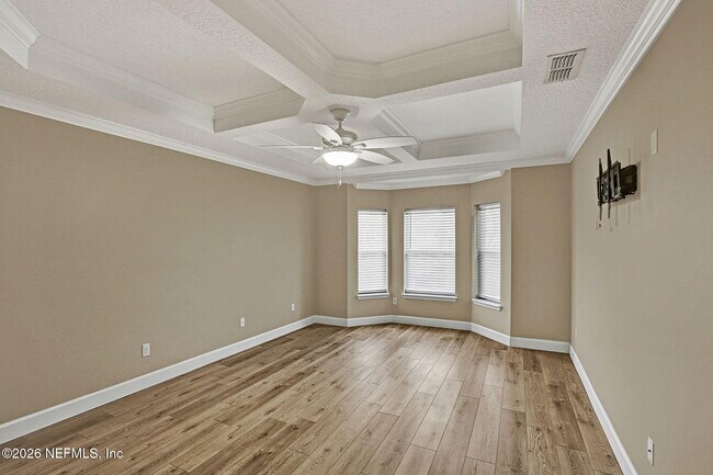 Building Photo - 260 S Bellagio Dr