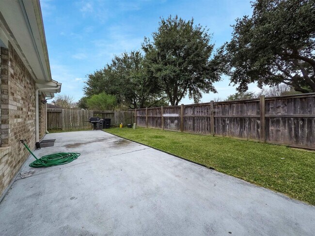 Building Photo - 4927 Deep Glen Ln