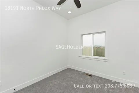 Building Photo - 18191 N Phlox Way