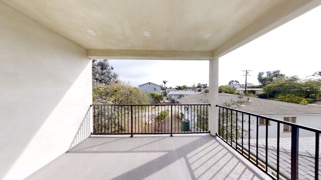 Building Photo - New Build (2022)!! 4BD/2BA, Great Views!!