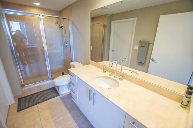 Building Photo - 550 Okeechobee Blvd