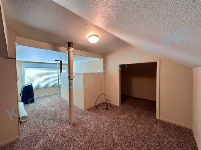 Building Photo - 32803 SE Carpenter Ln