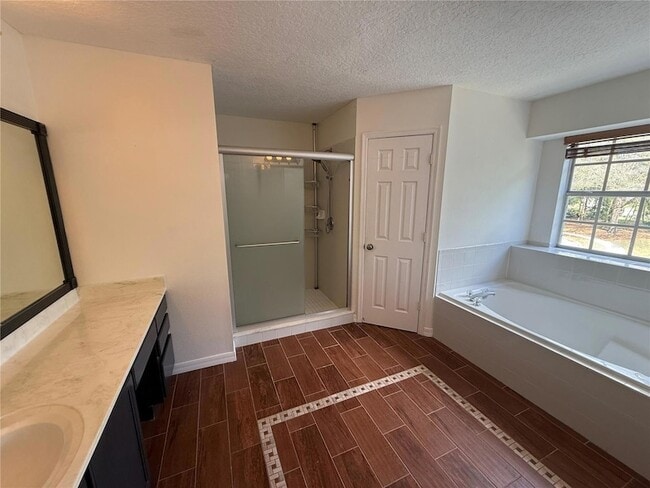 Building Photo - 4413 Riverton Dr