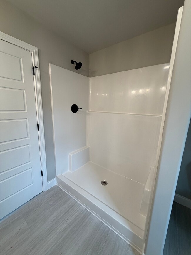 Building Photo - 2624 Parkers Mdw Ln